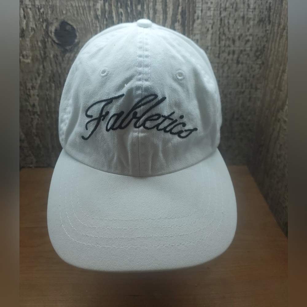 Fabletics  White Cap Dad Hat Relaxed Fit Classic Adjustable Strapback One Size